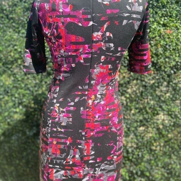 Taylor Black and Pink Floral Dress - Picture 4 of 6
